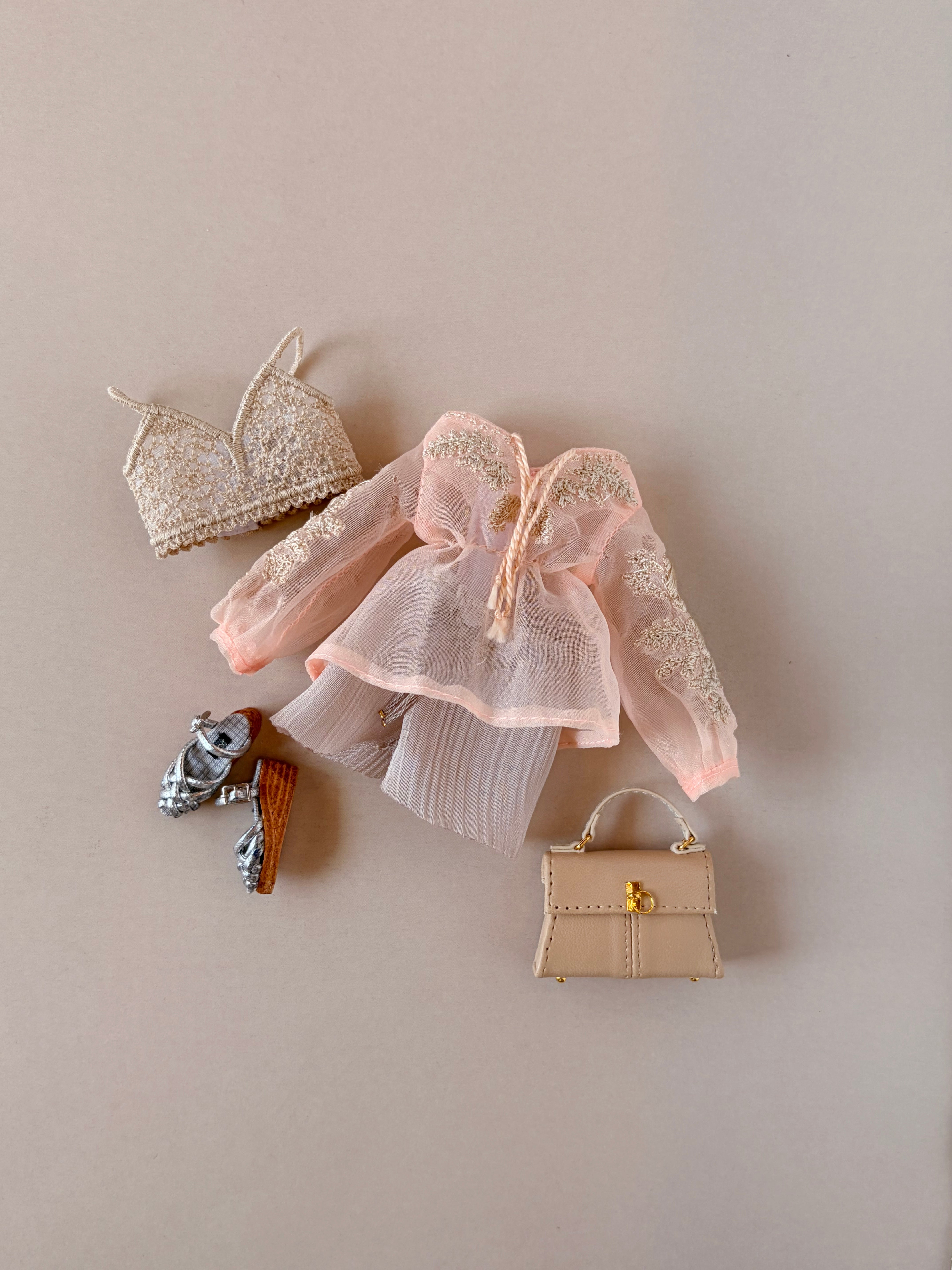 Petit Luxe -Embroidered Blouse- 2025SS